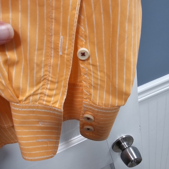 Men's Tommy Bahama shiry - Picture 5 of 7